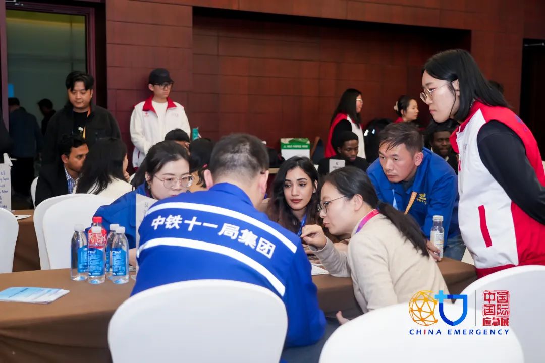 华为等签约宣布、“蓝朋侪”等整体旅行、应急治理部分认真人调研、外洋买家配对……这场行业盛会多维度演绎清静应急工业“嘉年华” 新闻资讯 第19张
