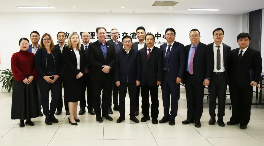 应急治理部国际交流相助中心、中国清静生产科学研究院相关认真人配合会见德尔格代表团 新闻资讯 第1张