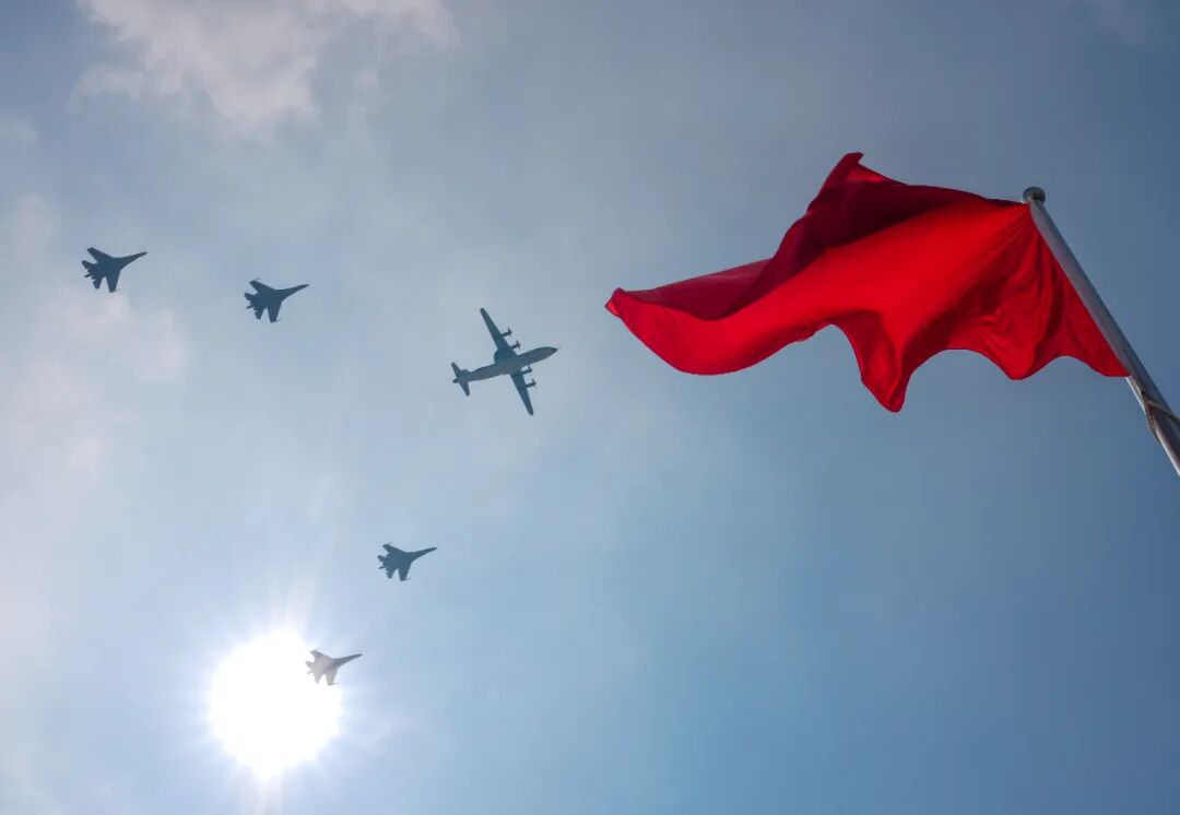 阅兵式上29型125架军机空中受阅，，航空应抢救援装备系统化生长和市场化应用新效果将在11月集中展示 新闻资讯 第7张
